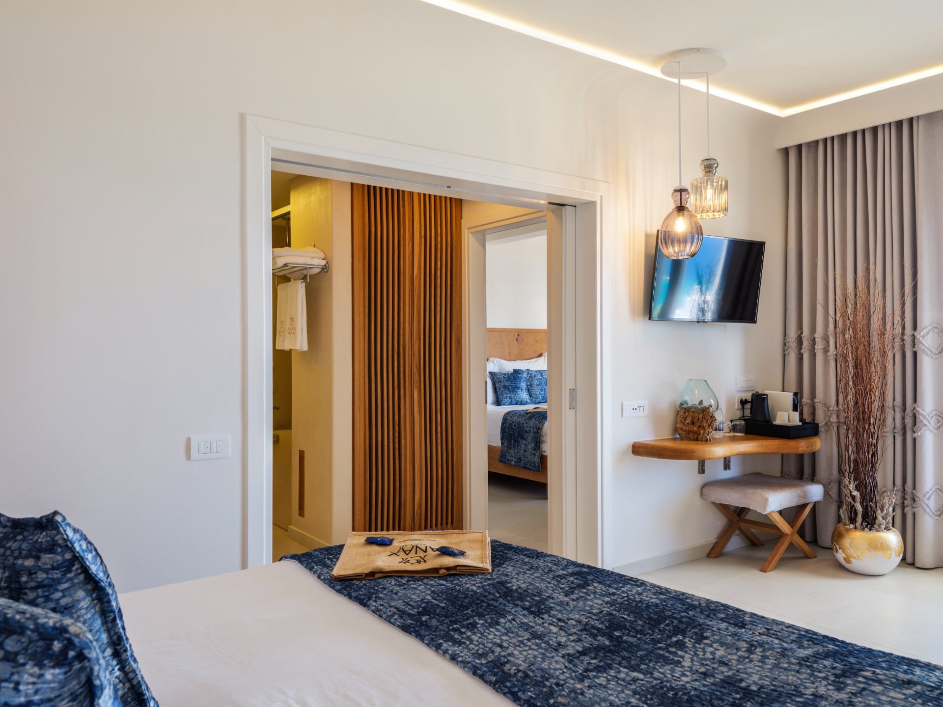 Anax Resort Mykonos - Executive 2 Bedroom Suite (Side Sea View)