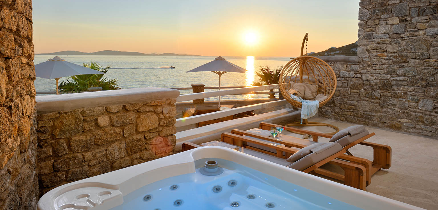 Anax Resort & Spa – Luxury Beach Front Suite (4)